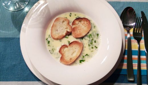 Thunfisch Tatar mit Wasabi-Gurken und Garnelen-Chip | Cooking with Friends